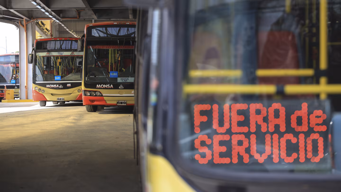 Buses from the 60 line runing a strike